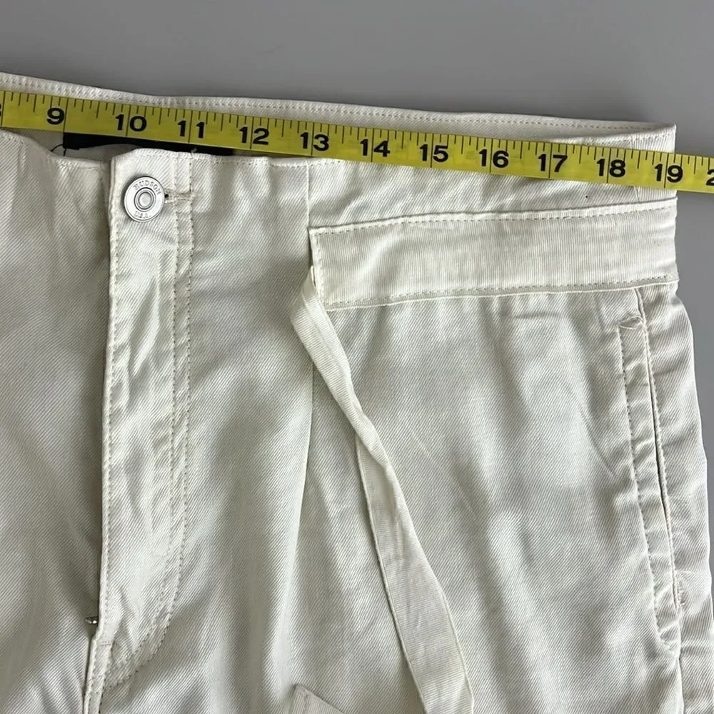 NWOT HUDSON JEANS Paperbag High Waisted Short Linen Twill in Egret Size 30